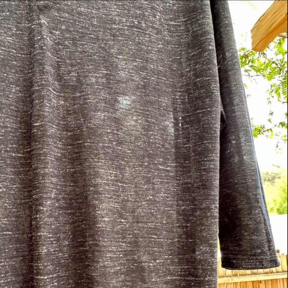 GAP Charcoal Gray 3/4 Sleeve V Neck Slouchy tie waist Top Shirt Medium - Picture 4 of 16